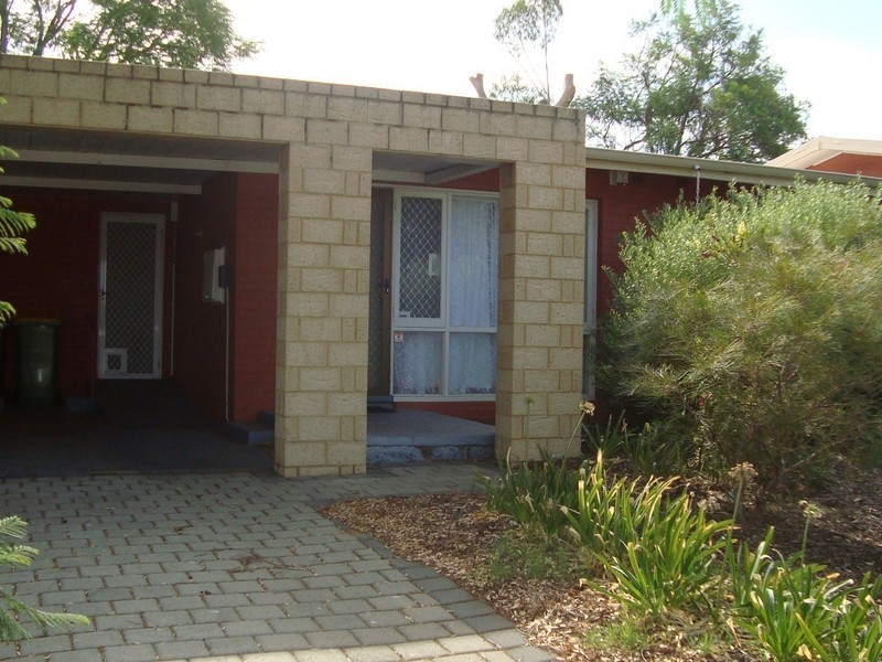 14 Maydwell Way, Calista WA 6167