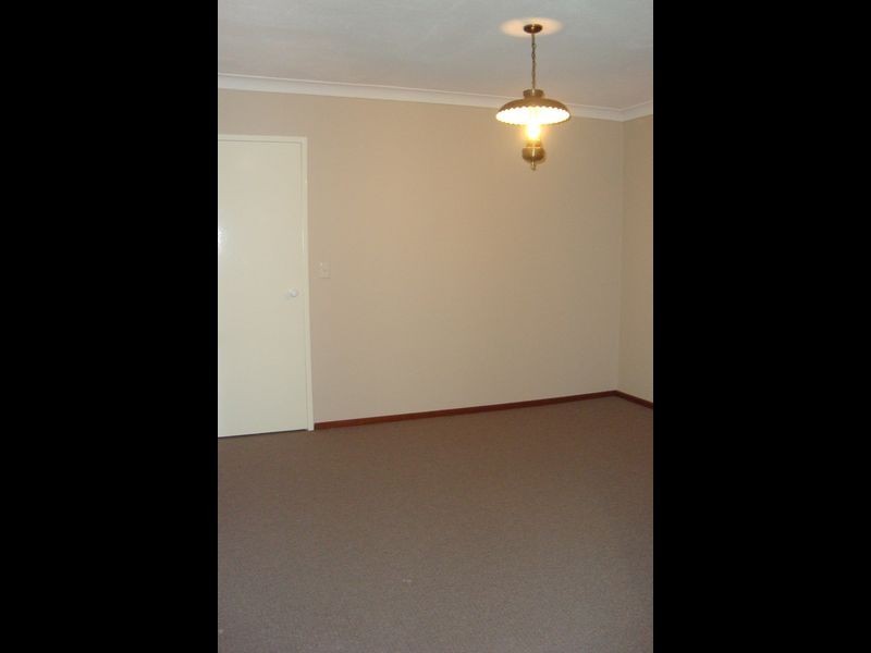 33 Pollard Way, Warnbro WA 6169