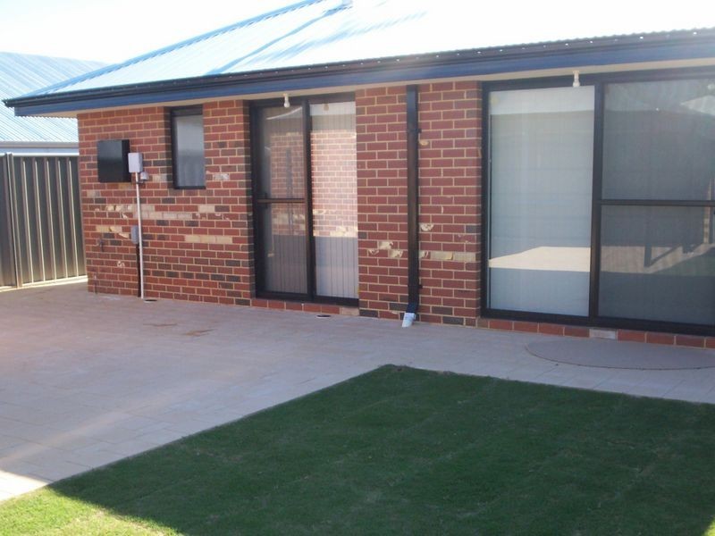 3 Petworth Street, Wellard WA 6170