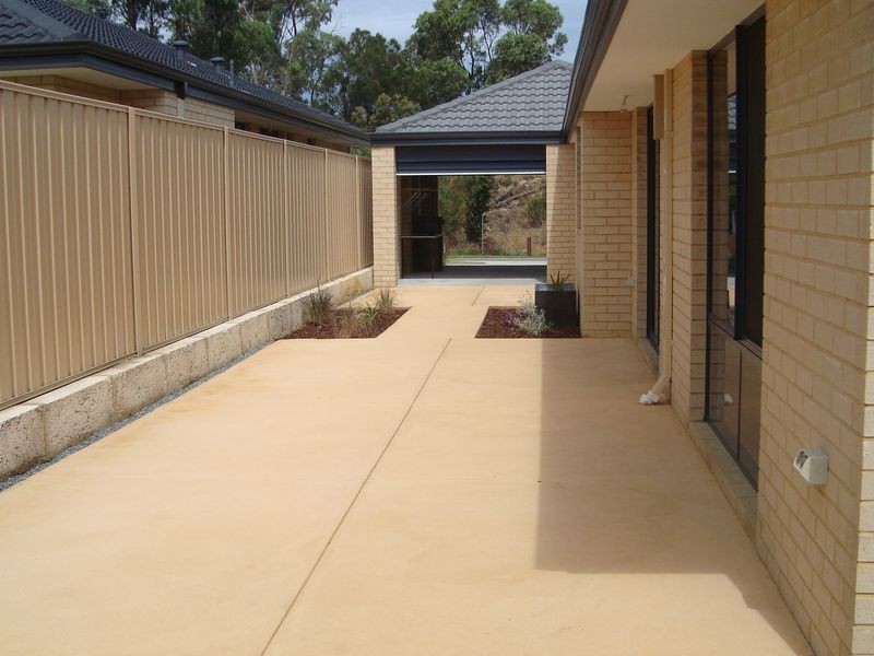 17 Millbrook Avenue, Bertram WA 6167