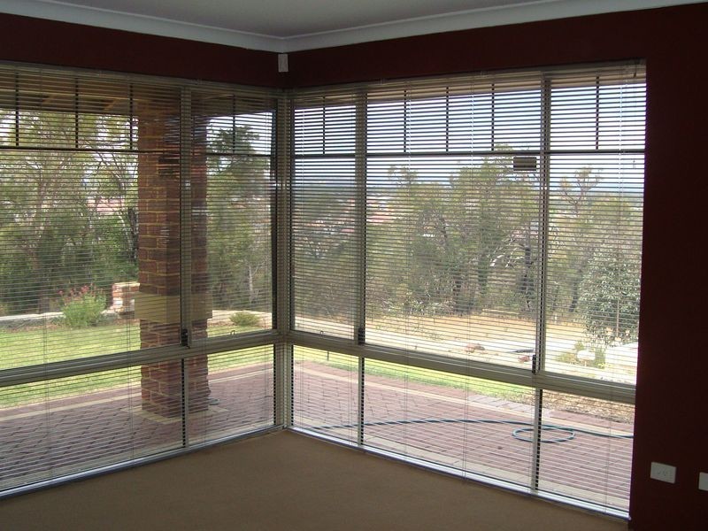 64 Warner Road, Parmelia WA 6167