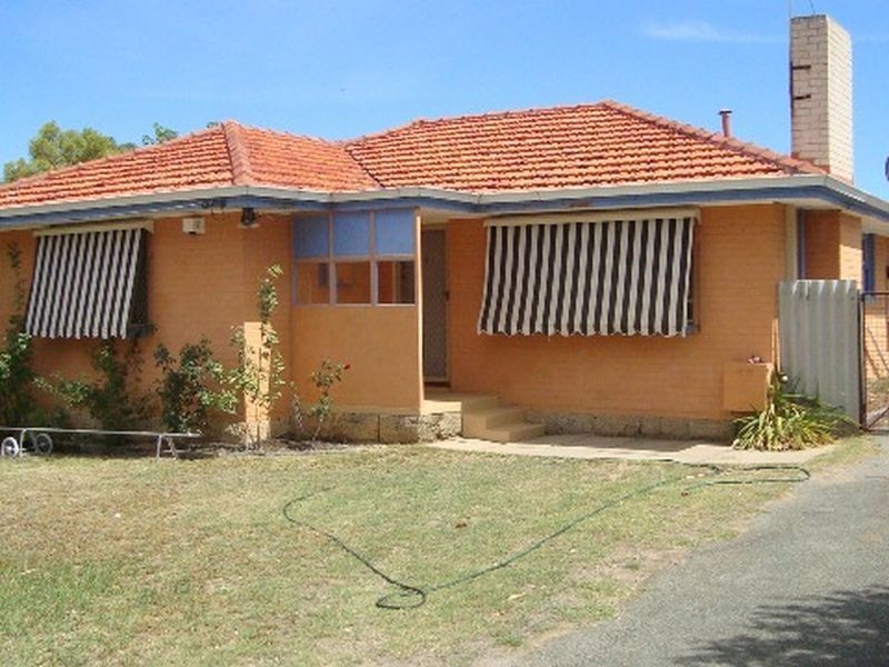 38 Kenton Way, Calista WA 6167