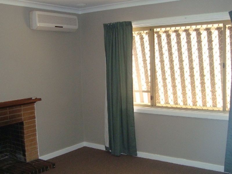 38 Kenton Way, Calista WA 6167