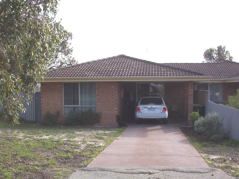 26 Madden Way, Parmelia WA 6167
