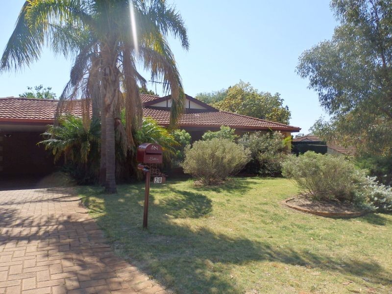 20 Edwards Street, Leda WA 6170