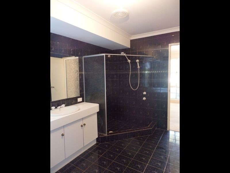 20 Edwards Street, Leda WA 6170