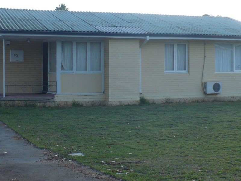 45 Littlemore Road, Orelia WA 6167