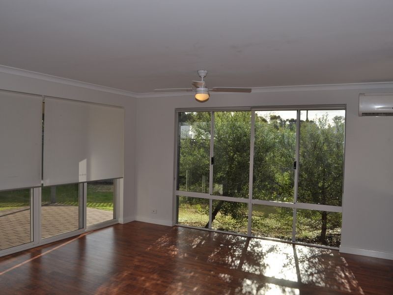 14 Glastonbury Street, Leda WA 6170