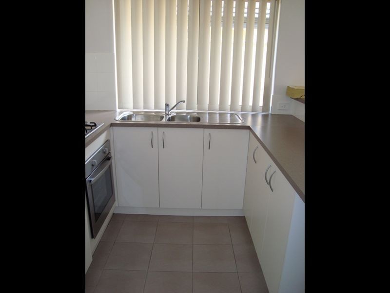 28 Dewsbury Drive, Bertram WA 6167