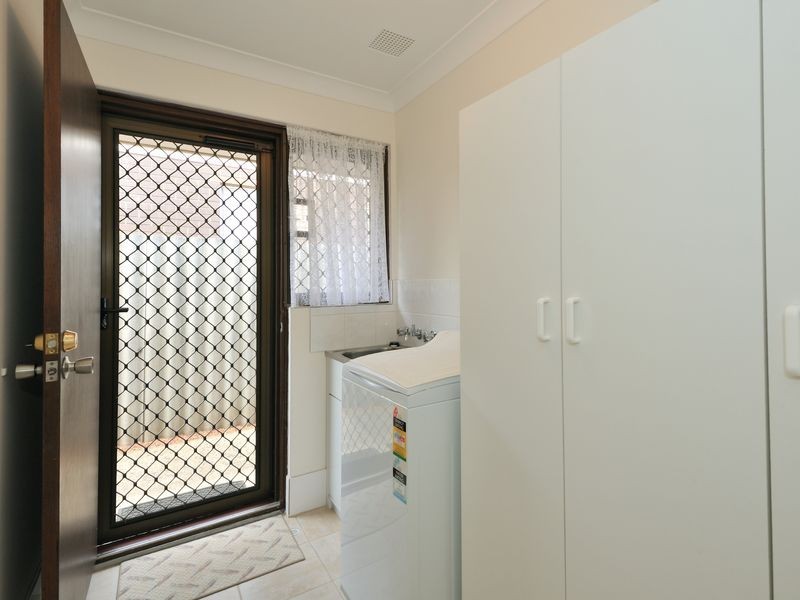 19 Chisham Avenue, Parmelia WA 6167