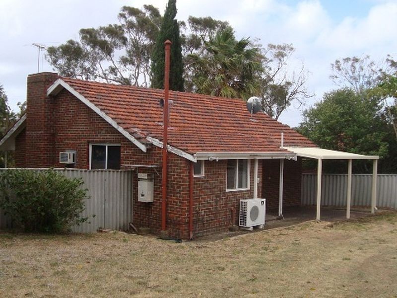 12 Harlow Road, Calista WA 6167