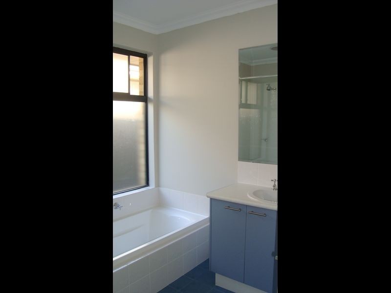 22 Beauchamp Loop, Wellard WA 6170