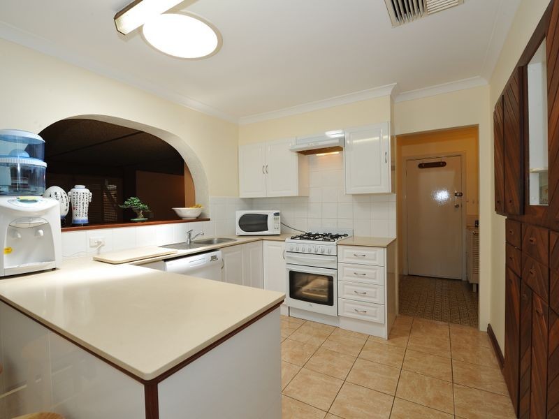 130 Sulphur Road, Orelia WA 6167