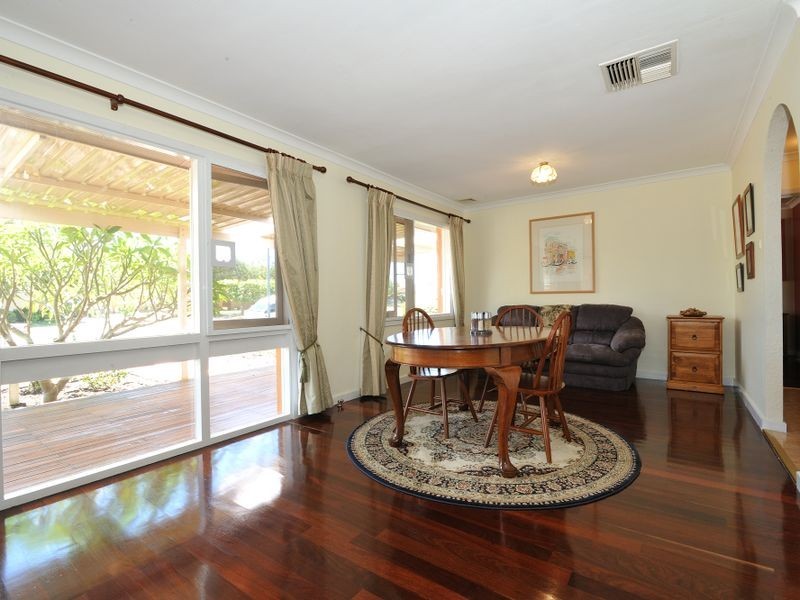 130 Sulphur Road, Orelia WA 6167