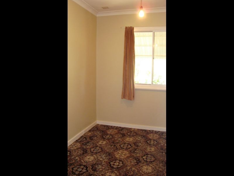 10 Ridley Court, Medina WA 6167