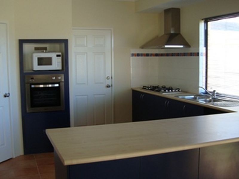 14 Peacock Avenue, Singleton WA 6175