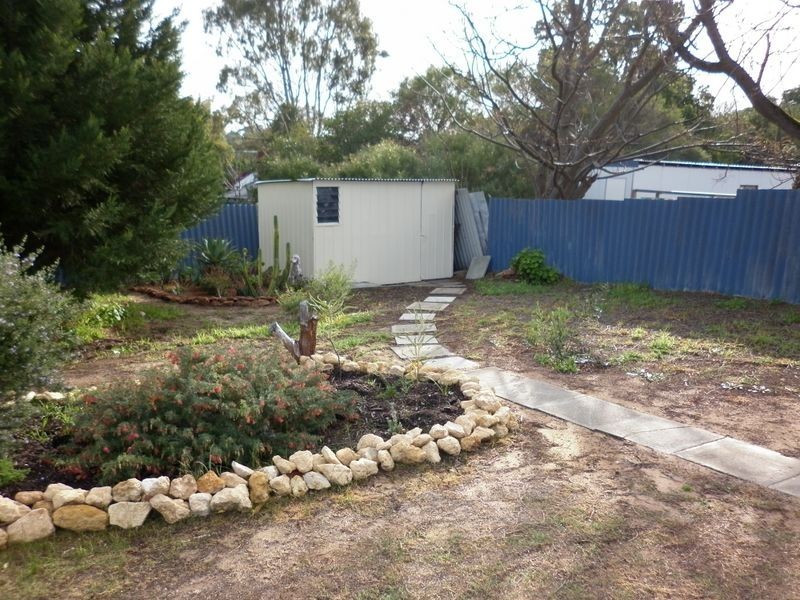 11 Summerton Road, Medina WA 6167