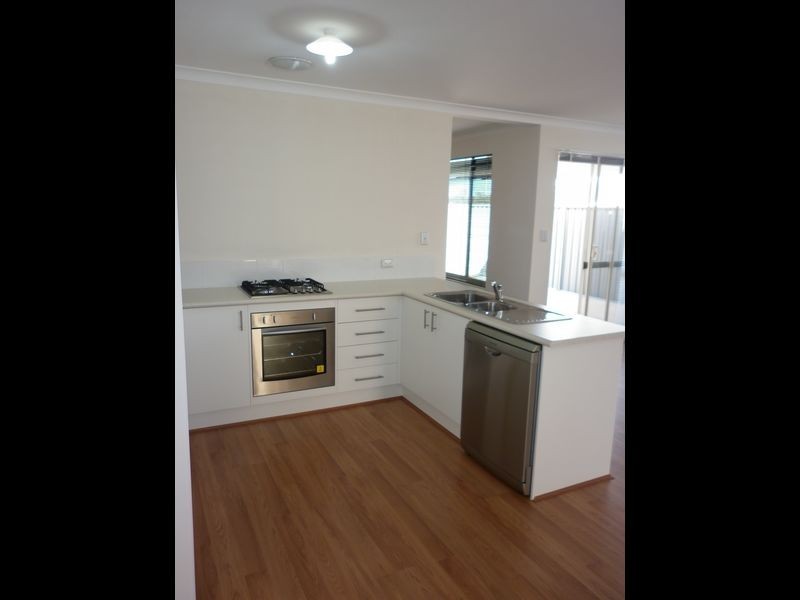 14 Halstead Turn, Wellard WA 6170