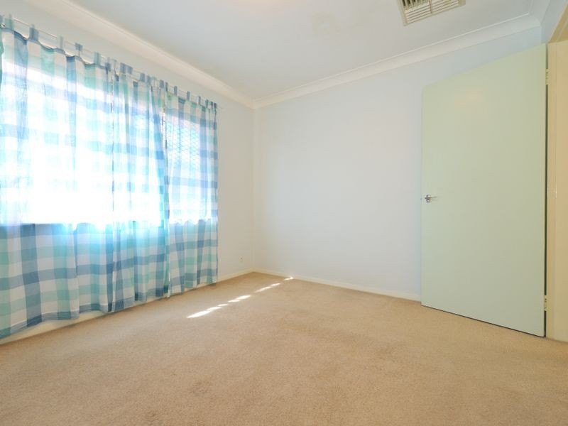 30 Adamson Road, Parmelia WA 6167