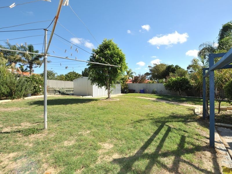 30 Adamson Road, Parmelia WA 6167