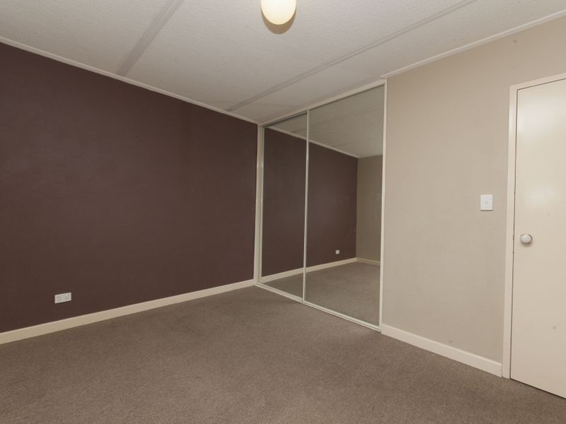 20/4 Canham Way, Orelia WA 6167