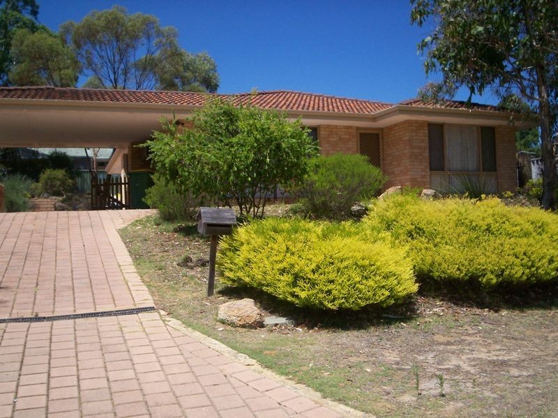 28 Porter Gardens, Leda WA 6170