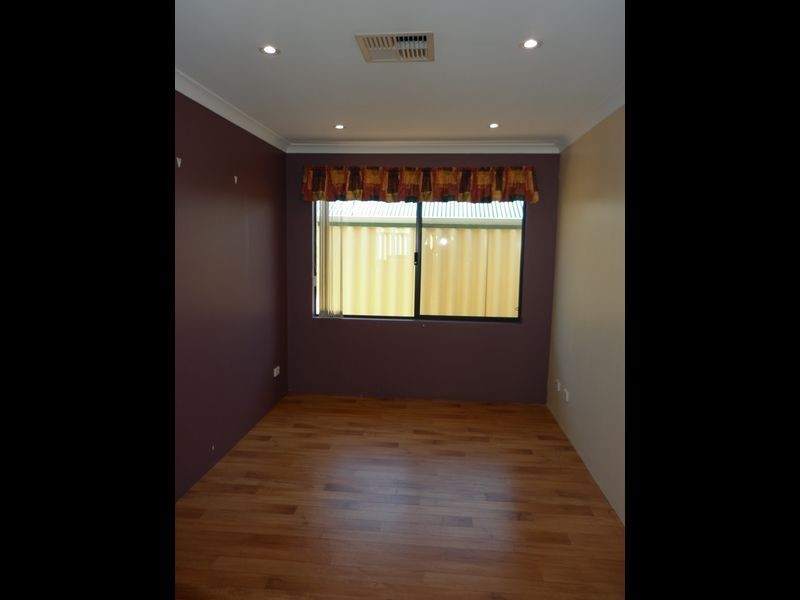 15 Eliza Way, Bertram WA 6167