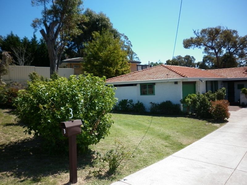 3 Maycock Place, Orelia WA 6167