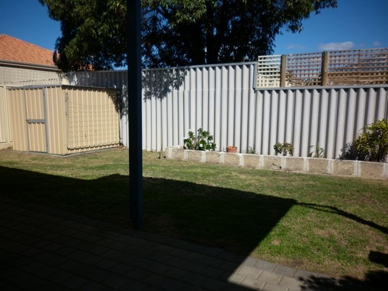 38 Maydwell Way, Calista WA 6167