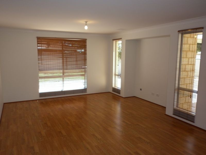 2 Garret Corner, Parmelia WA 6167