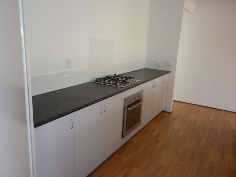 2 Garret Corner, Parmelia WA 6167