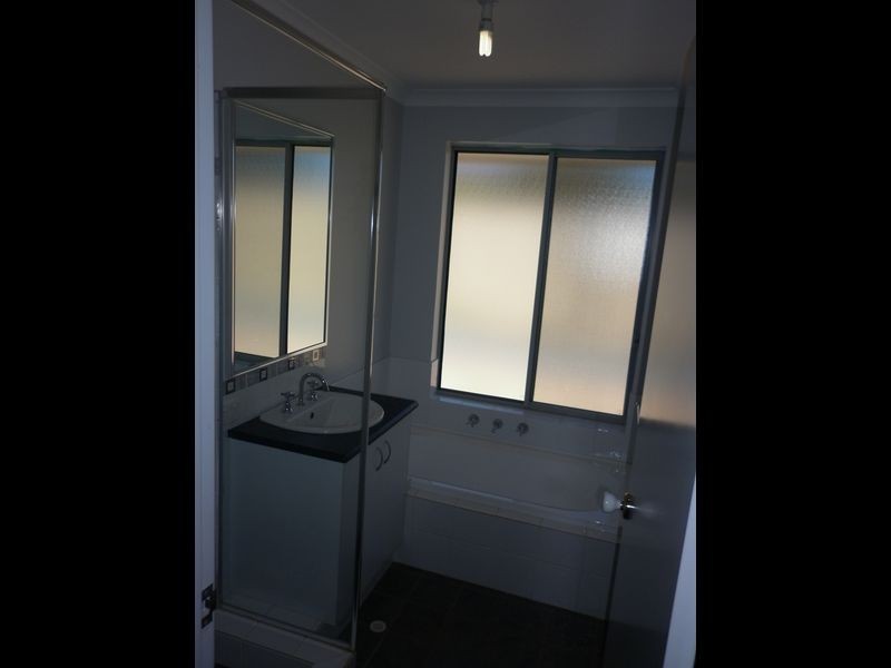 2 Garret Corner, Parmelia WA 6167