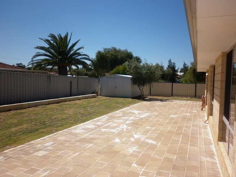 2 Garret Corner, Parmelia WA 6167