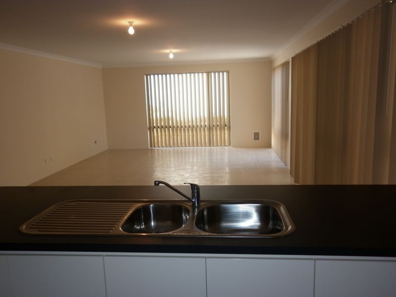 72a Summerton Road, Calista WA 6167