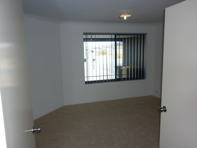 8 Kabarri Crescent, Bertram WA 6167