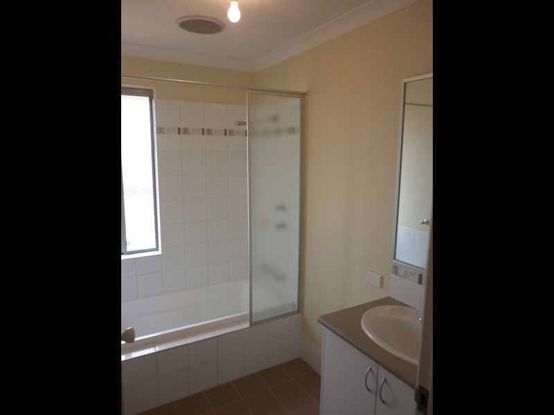 60 Cheltenham Loop, Bertram WA 6167