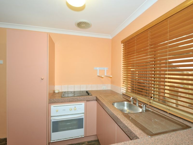 7 Salter Place, Parmelia WA 6167