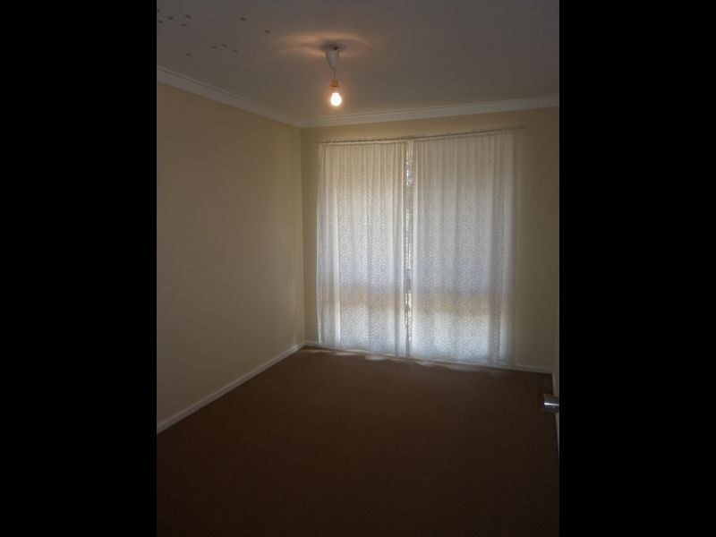18 Morrit Way, Parmelia WA 6167
