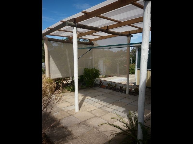 18 Morrit Way, Parmelia WA 6167
