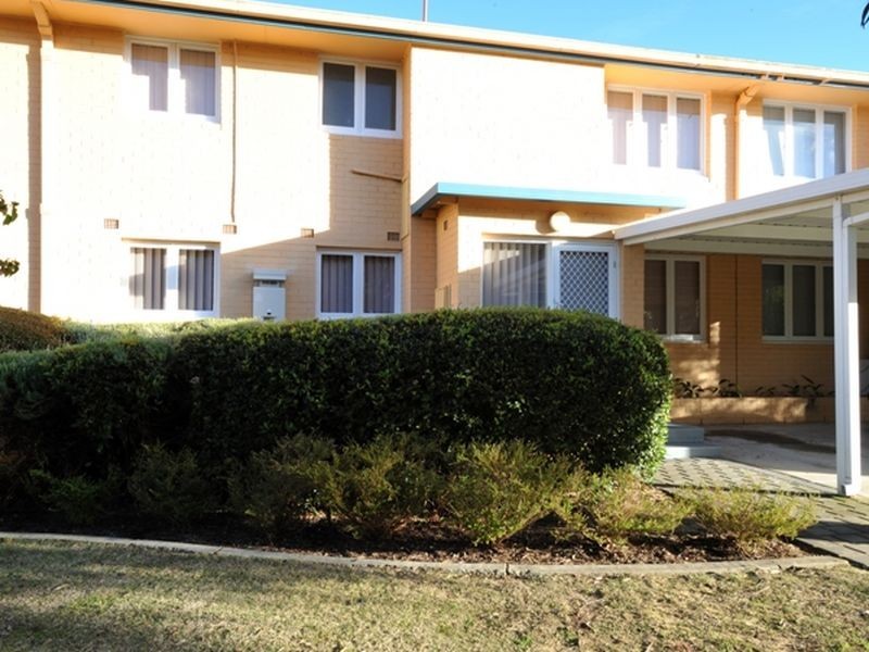 36 Maydwell Way, Calista WA 6167