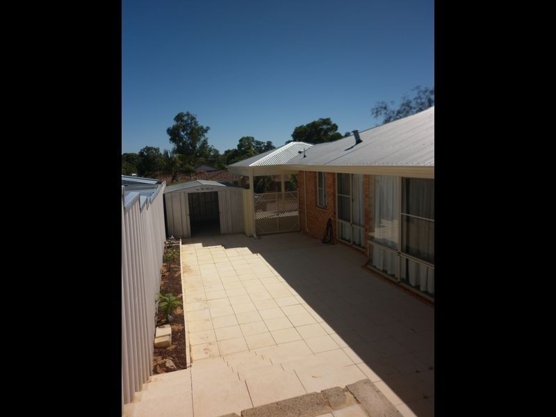 31 Djilba View, Leda WA 6170