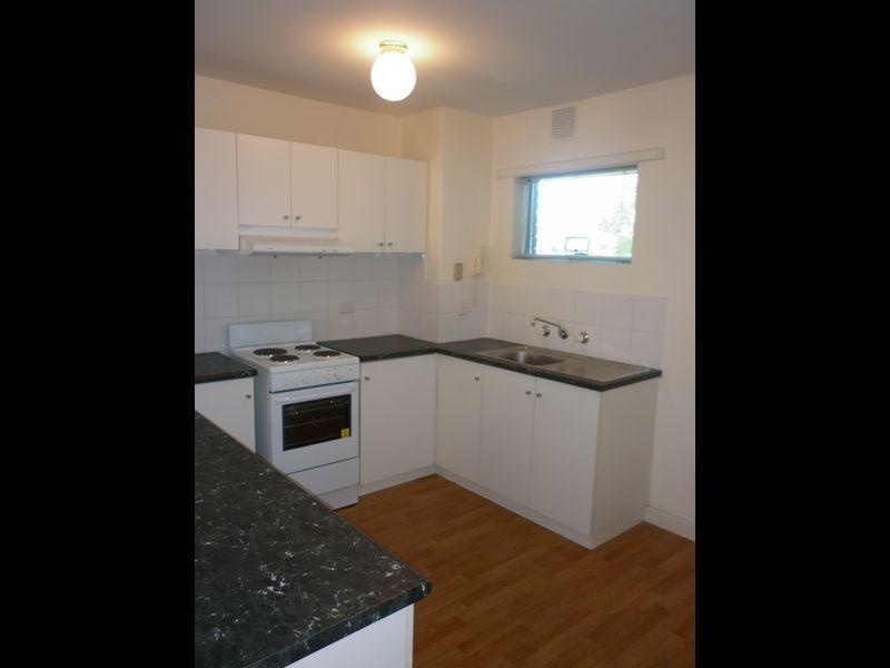 11/30 Kenton Way, Calista WA 6167