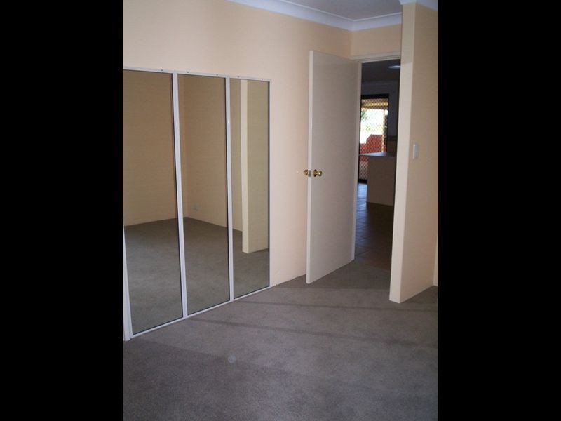 17 Kemmish Avenue, Parmelia WA 6167