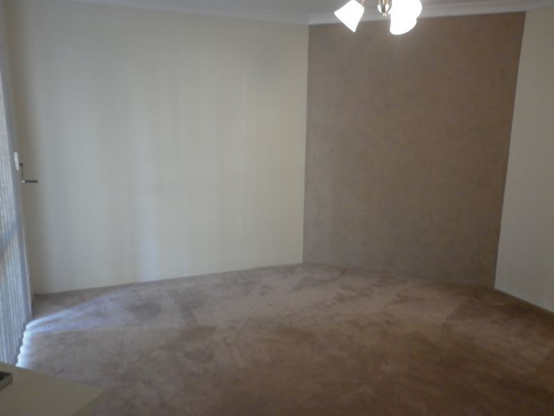 23 Oakfield Gardens, Parmelia WA 6167