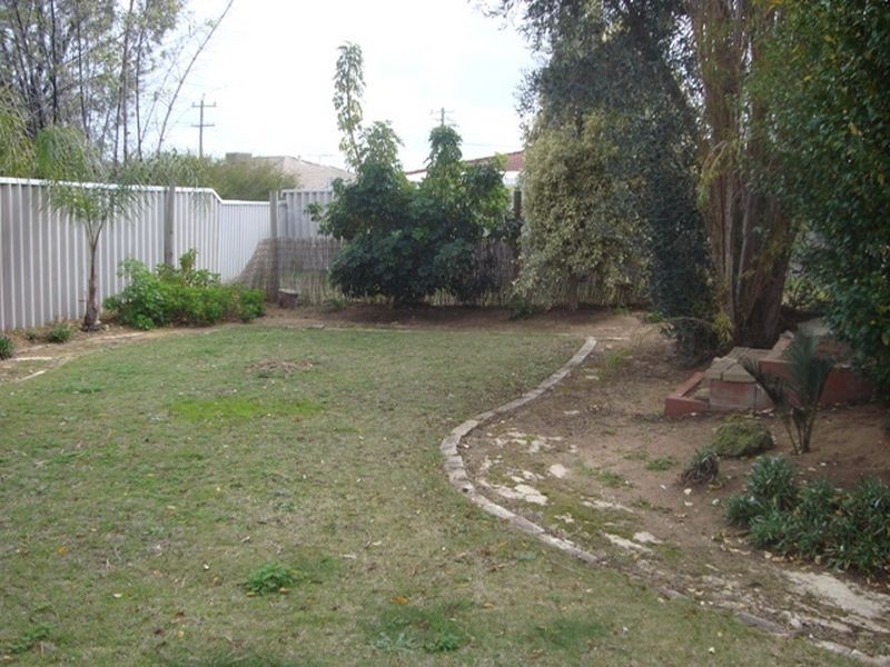 3 Cambey Mews, Parmelia WA 6167