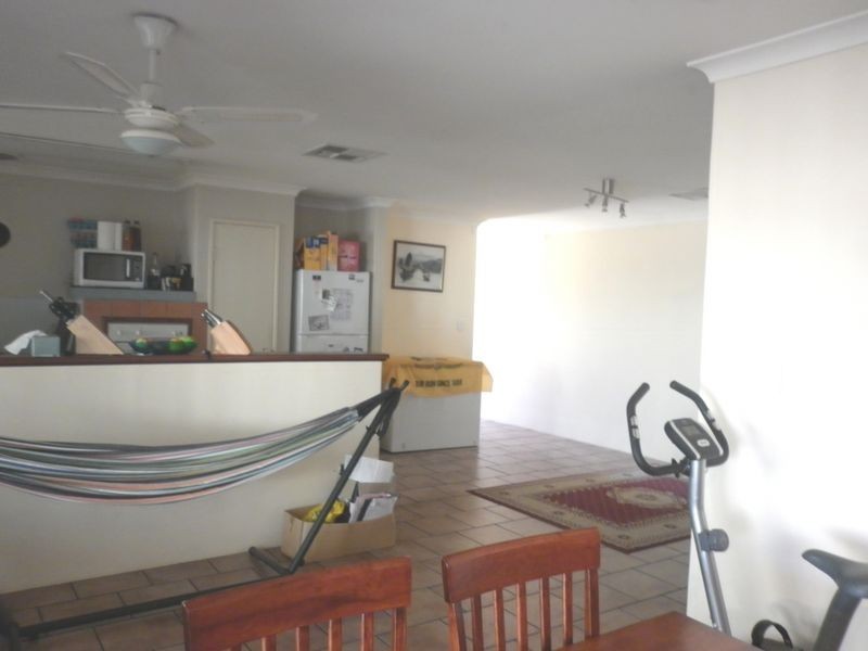 6 Enlie Lane, Warnbro WA 6169