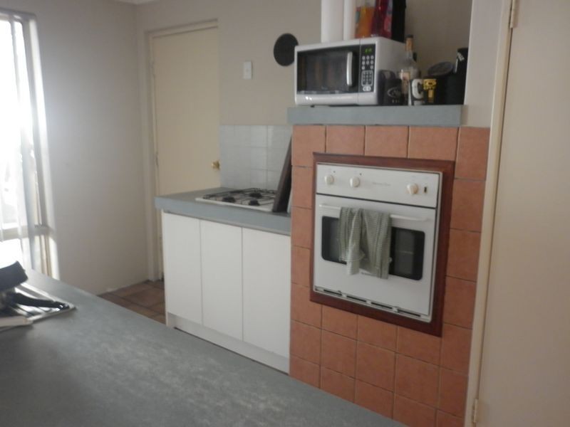 6 Enlie Lane, Warnbro WA 6169