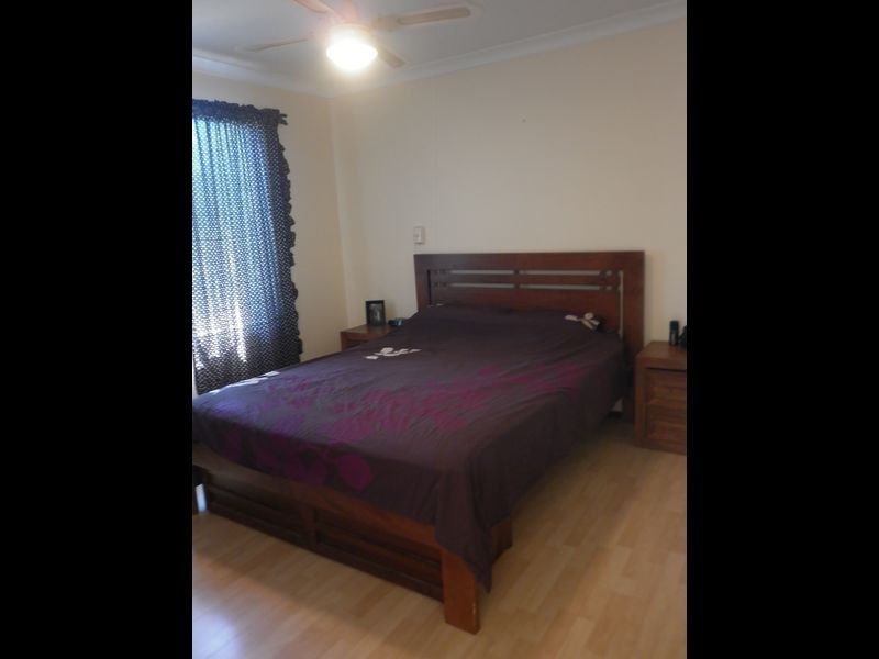 6 Enlie Lane, Warnbro WA 6169