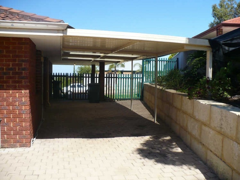 2 Milne Lane, Parmelia WA 6167