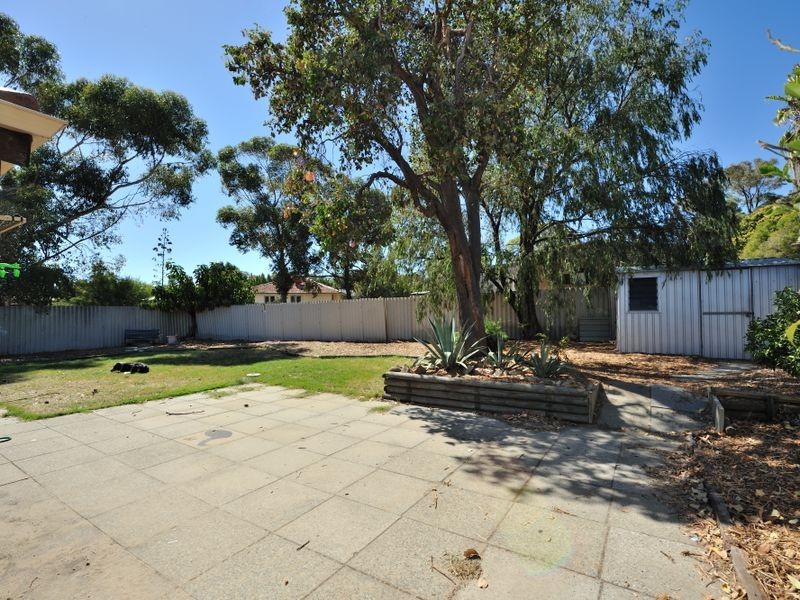 136 Sulphur Road, Parmelia WA 6167